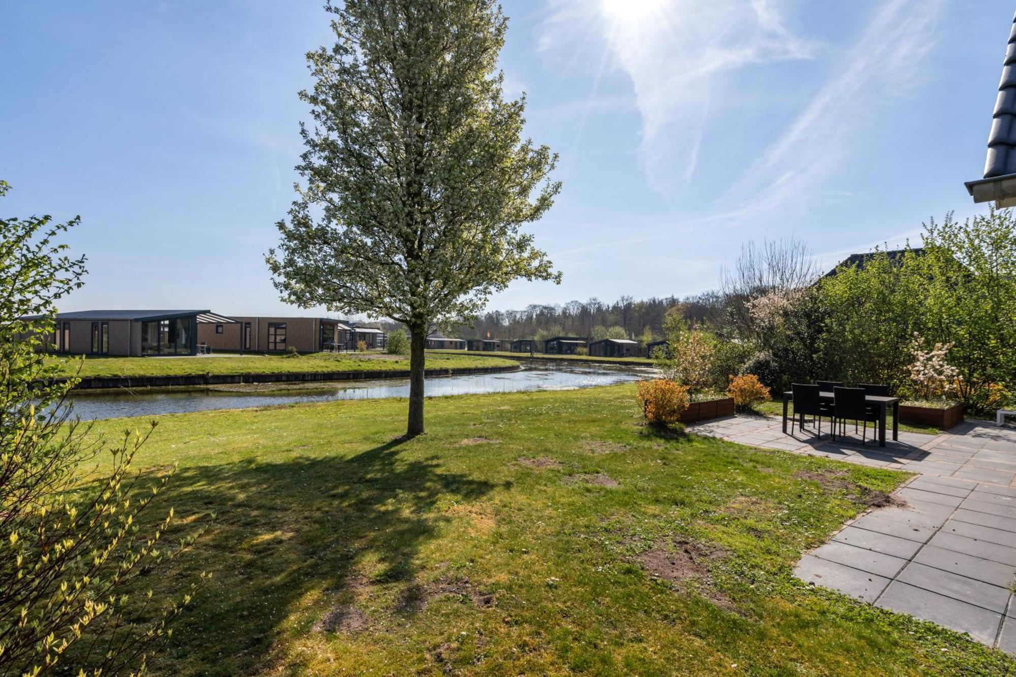 Recreatiepark De Tien Heugten Schoonloo Exterior foto